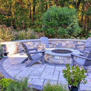 Ahronian Landscaping & Design