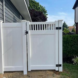 Robert Majestic Exterior