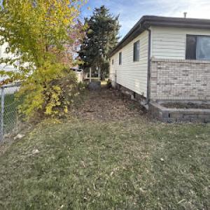 Peak Point lawn & landscape