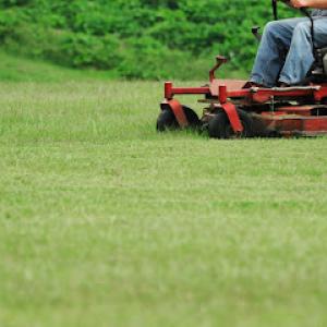 S & R Lawn Maintenance