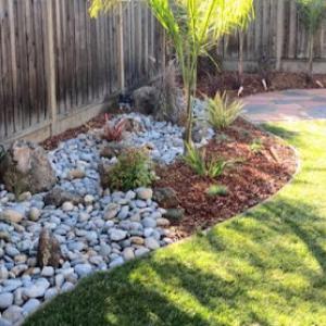 Orellana Lawn & Tree Services