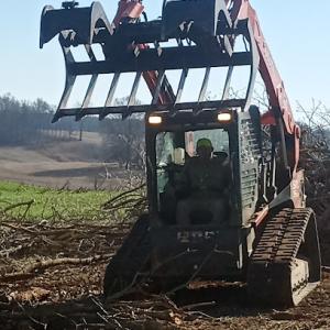 Tucker's Tree & Lot Clearing