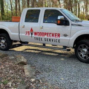 J’S Woodpecker Tree Service
