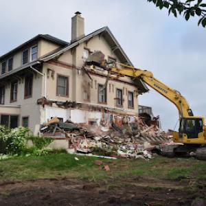 A&R Tree & Demolition Service