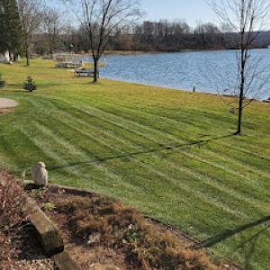 Bartolettis' Lawn care & Landscaping