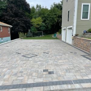 Zacarias Tree & Landscaping