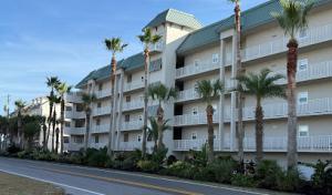 Tree Huggers Tree Service