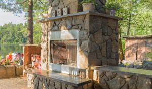 Behunin Tree / Backyard Artscapes